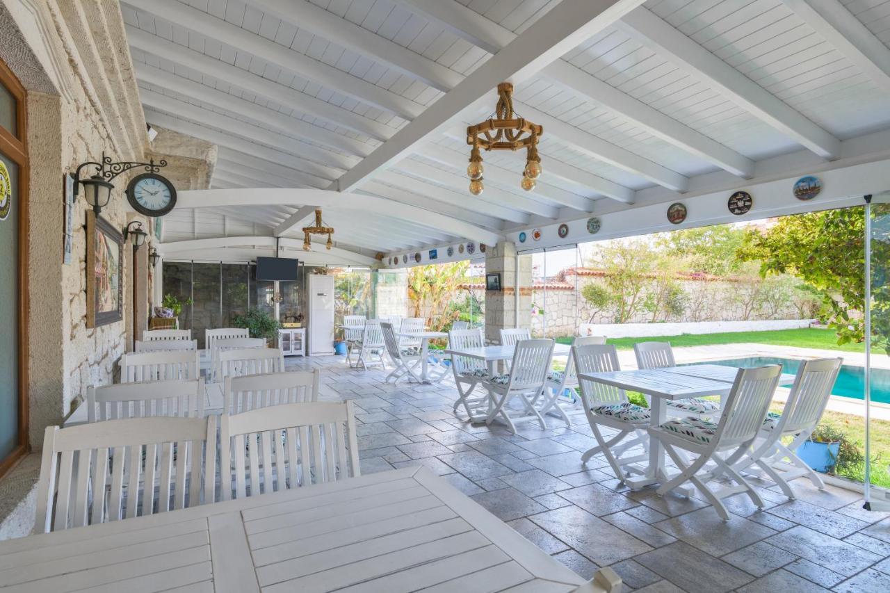 Alacati Koclu Konagi Hotel Extérieur photo
